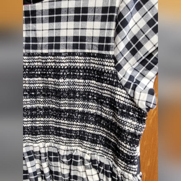 Osh kosh gingham dresd - Picture 2 of 4